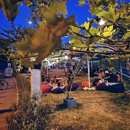 Free Parking & Self Check-in Westside Near The Lake, Lacul Morii, Near Metro Stations Sector 6 בוקרשט